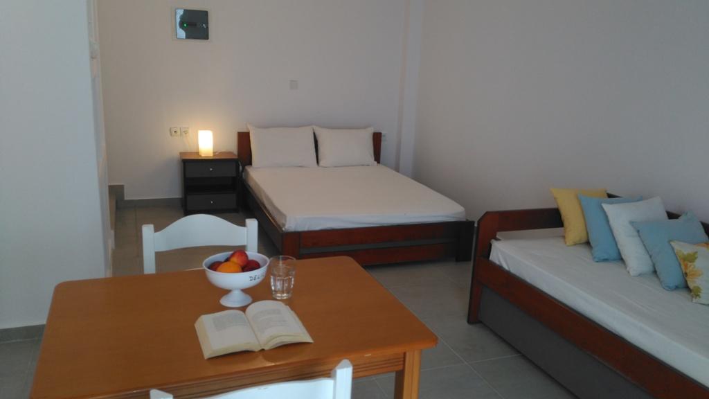 Milos Bay Suites Adamantas  ภายนอก รูปภาพ