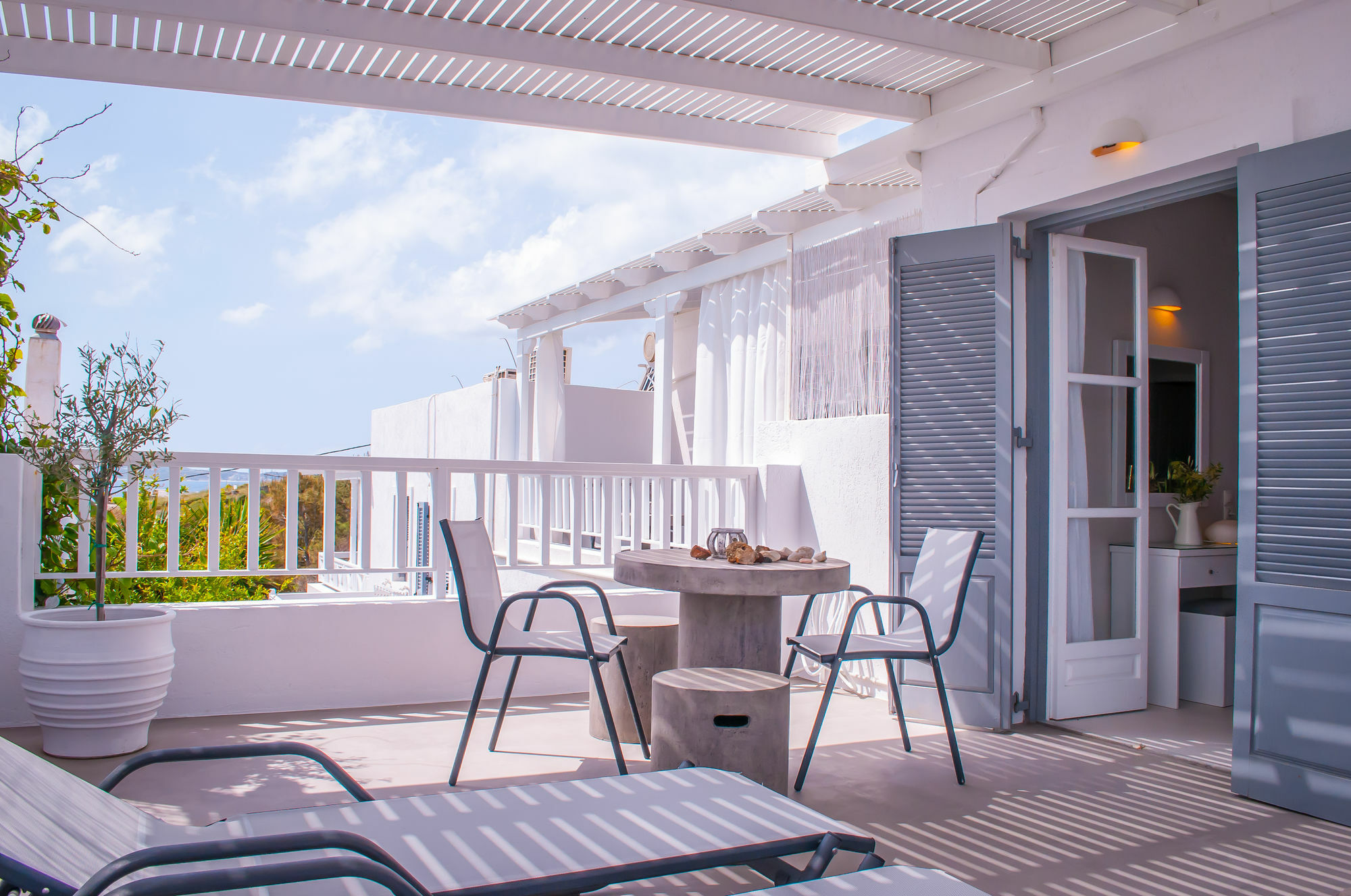 Milos Bay Suites Adamantas  ภายนอก รูปภาพ